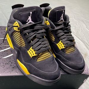 Jordan 4s